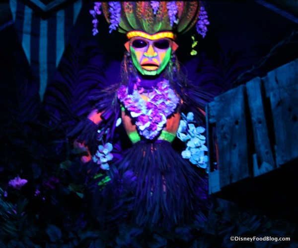 Don't Anger the Tiki Goddess While Learning to Make Your Driiiiiinks!