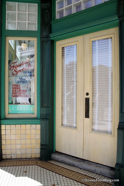 Fountain Specials on the window