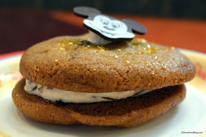 Chocolate-Chip Cookie Sandwich Side