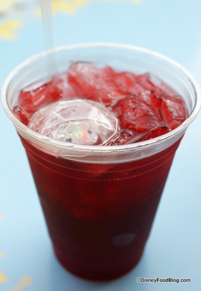 Very Berry Diamond Tea with diamond shaped glow cube