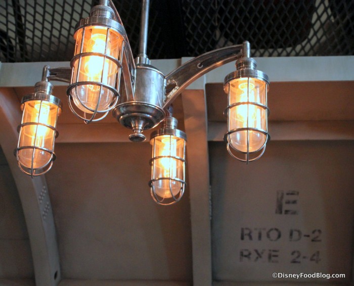 HIdden R2-D2 at Jock Lindsey's