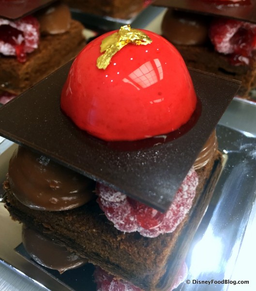 Raspberry Chocolate Fondant Cake