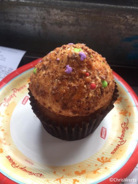 We need this cupcake!