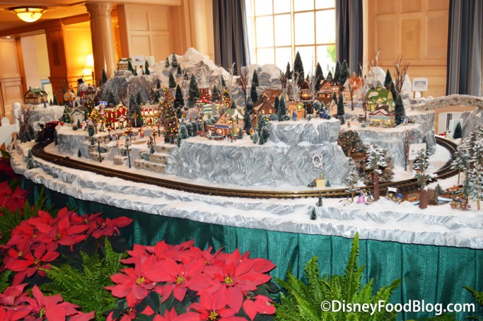 Yacht Club Train Display