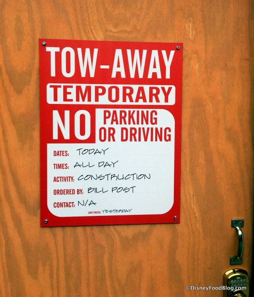 Walls surrounding Pizza Planet