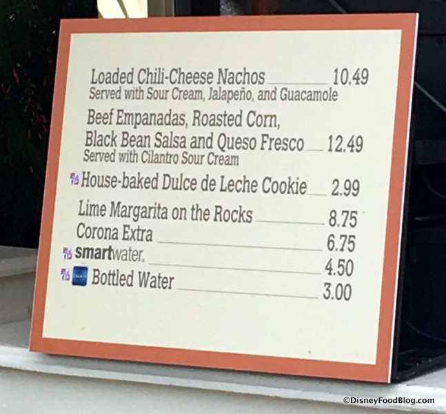 Bocados del Lago Nachos y Empanadas menu