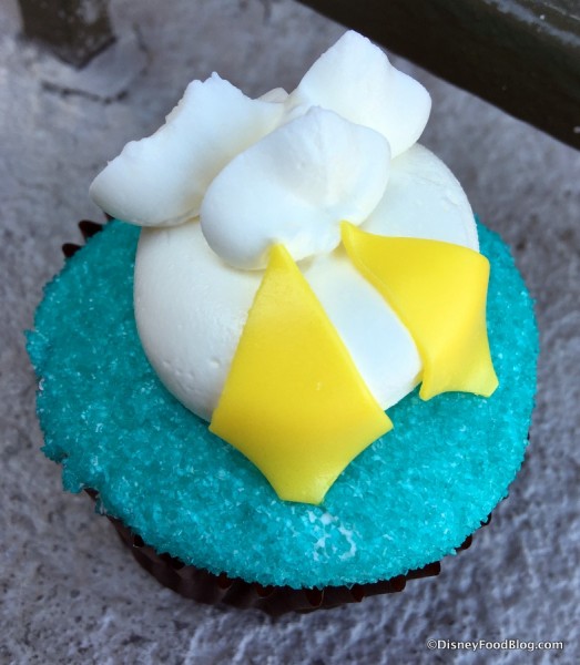Donald Duck Cupcake