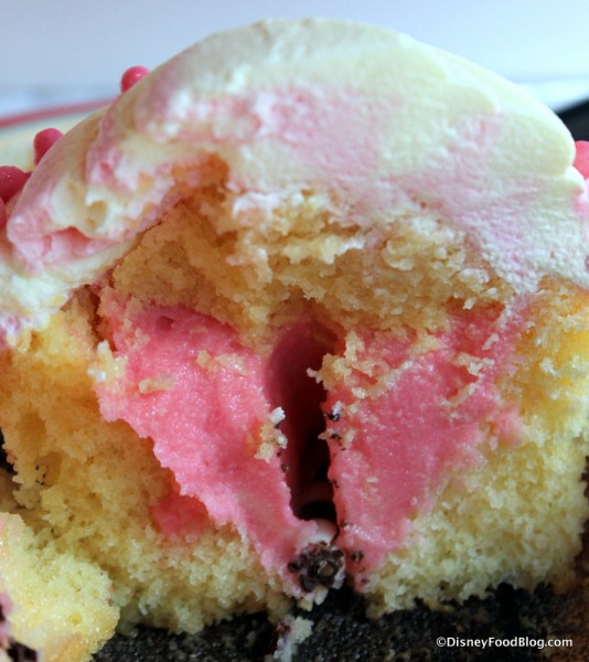 Strawberry Lemonade Cupcake