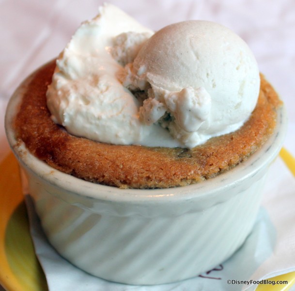 Fruit Cobbler à la Mode