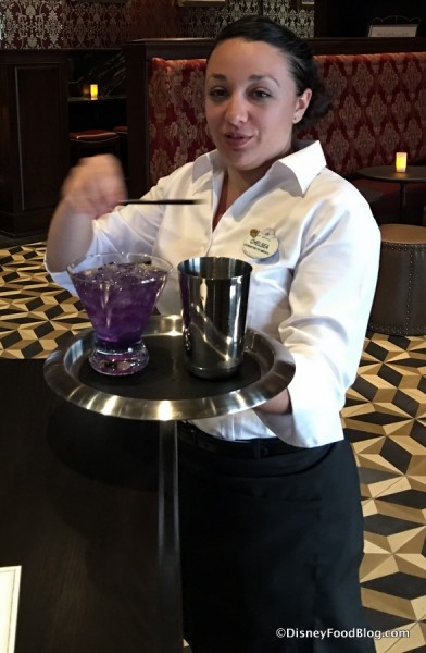 Bartender with a Conjurita