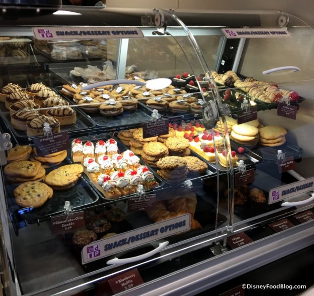 Contempo Cafe Bakery Case