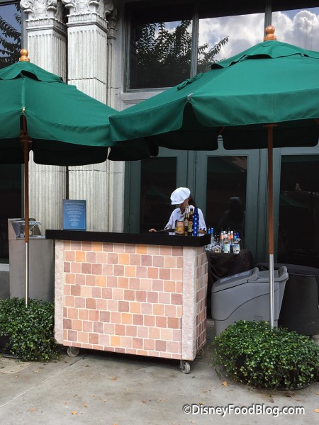 Pop-up Bar in Hollywood Studios