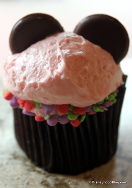 Minnie Cupcake