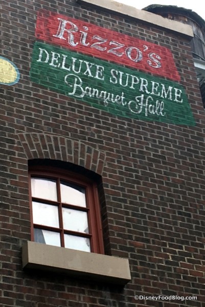 PizzeRizzo sign for Banquet Hall