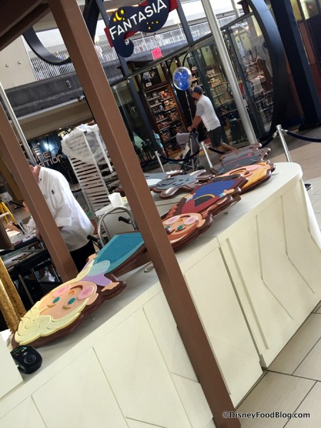 Elsa and Anna awaiting placement