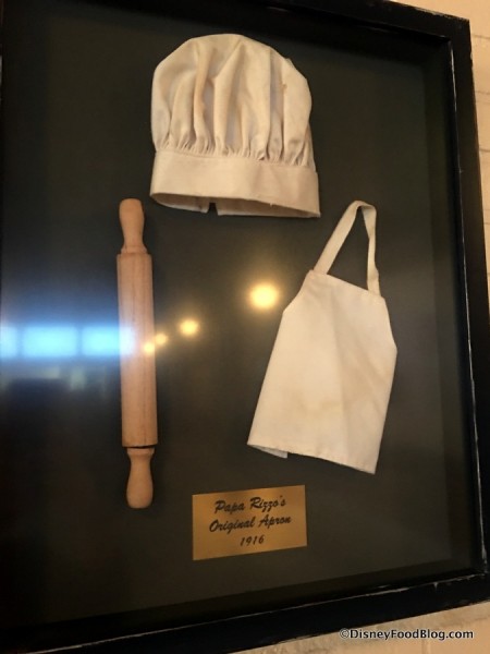 PizzeRizzo wall decor