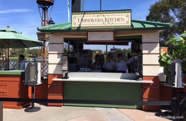Primavera Outdoor Kitchen Booth