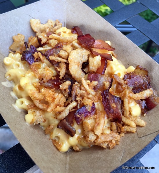Smoked Bacon Mac and Cheese with barbecue-seasoned crispy onions