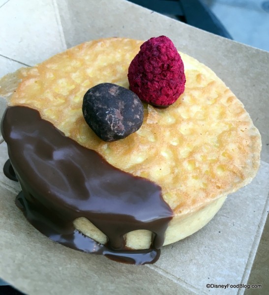 Roasted sweet corn custard tart with honey tuille and smoked chili-infused chocolate sauce