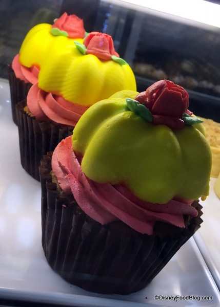 Vanilla Rose Cupcake