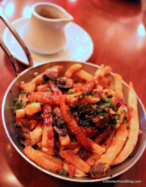 Le Cellier Signature Poutine