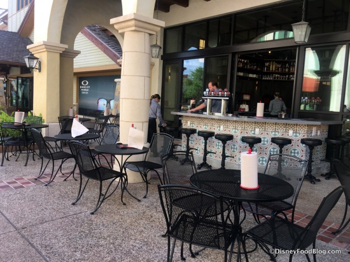 Outdoor Seating and Bar