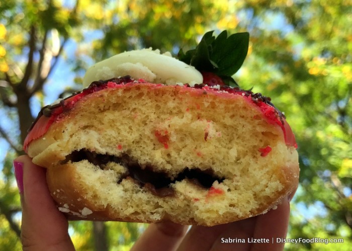 Royal Strawberry Interior