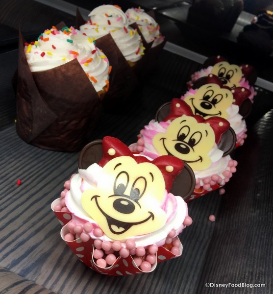 Minnie Mouse Cupcake