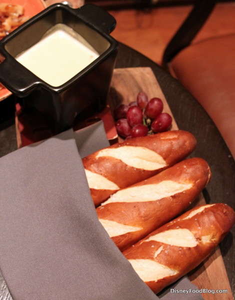 Chardonnay Cheese Fondue