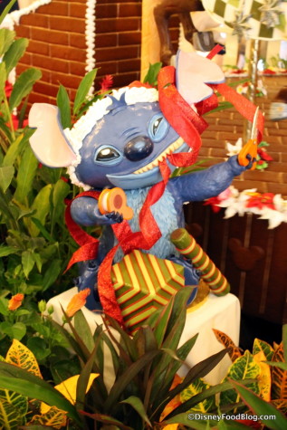 2017 Beach Club Gingerbread Carousel Stitch