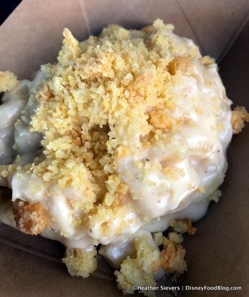 Macaroni and Cheese with Cornbread Crumbles