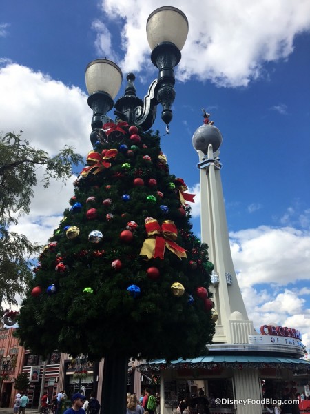 Hollywood Studios Decorations