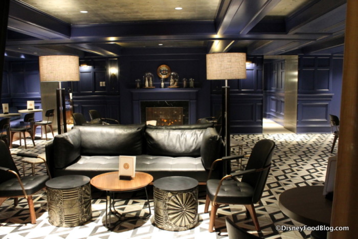 Ale & Compass Lounge