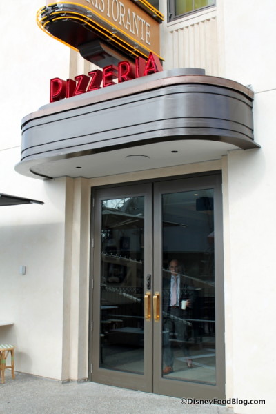 Entrance into Pizza Ponte