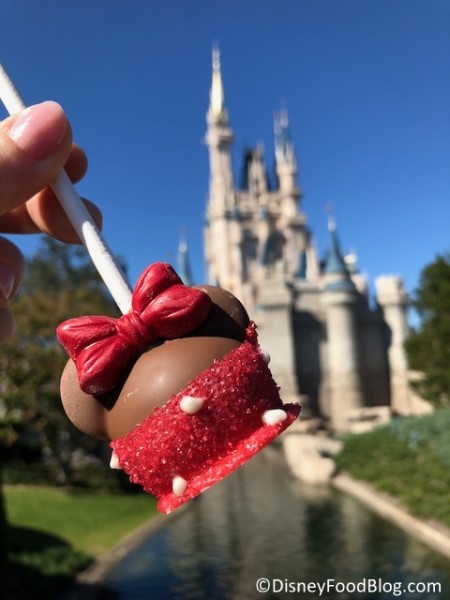Minnie Mouse Cake Pop