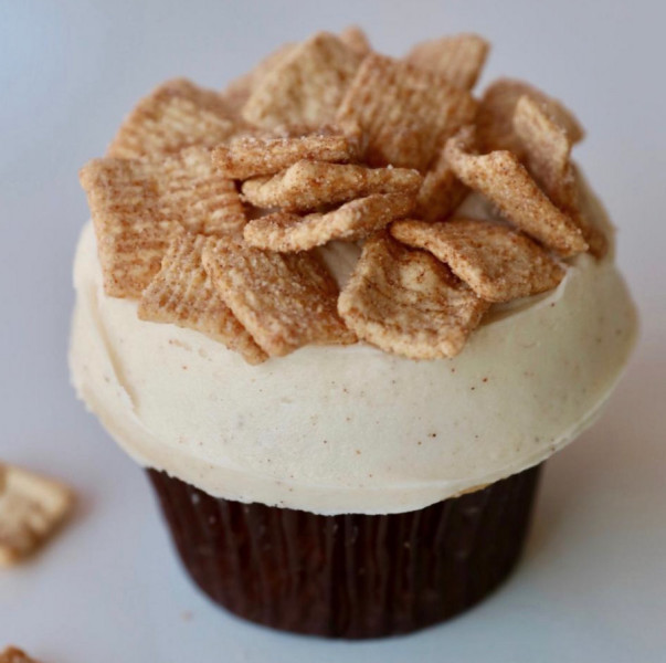 Cinnamon Toast Crunch Cupcake @DisneySprings Twitter