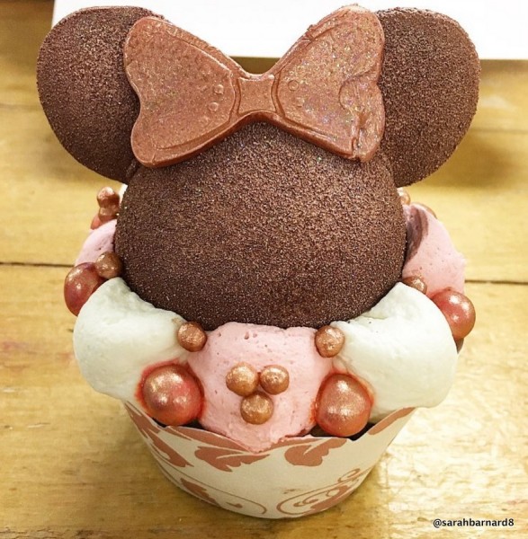 BoardWalk Bakery Rose Gold Cupcake