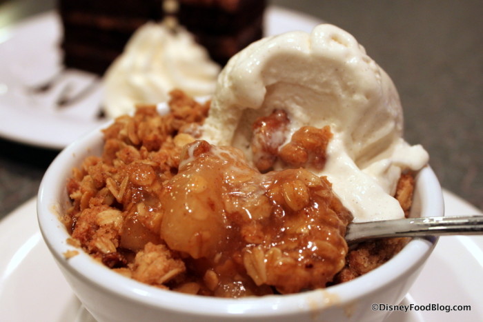 Traditional Warm Apple Crisp