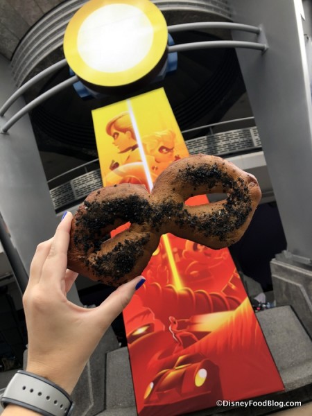 Mrs. Incredible Pretzel Mask