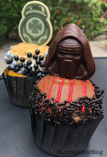Backlot Express Star Wars Cupcakes