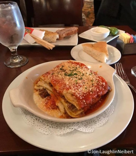 Lasagan at Tutto Italia