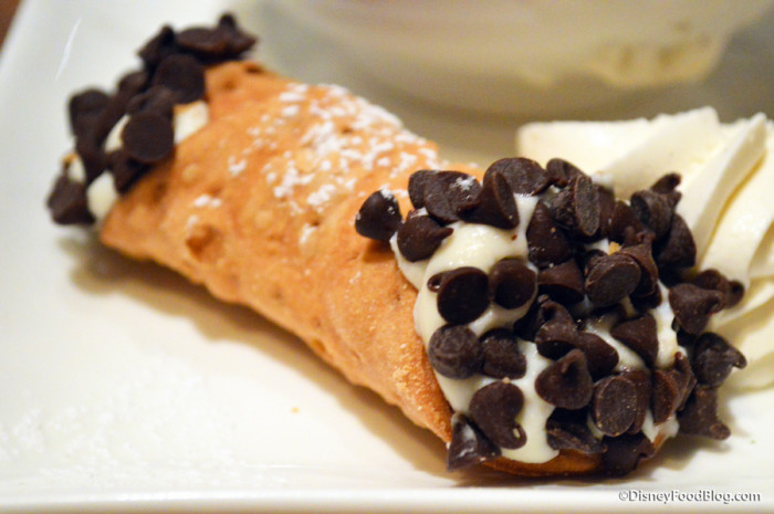 Cannoli and dollop