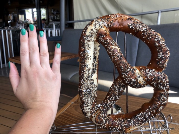 Jumbo Air Pirate's Pretzel