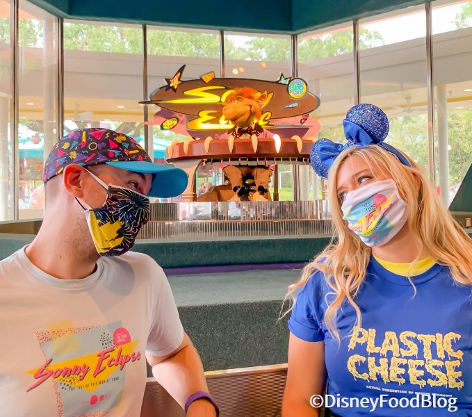 dfb-merch-sonny-eclipse-tee-face-mask